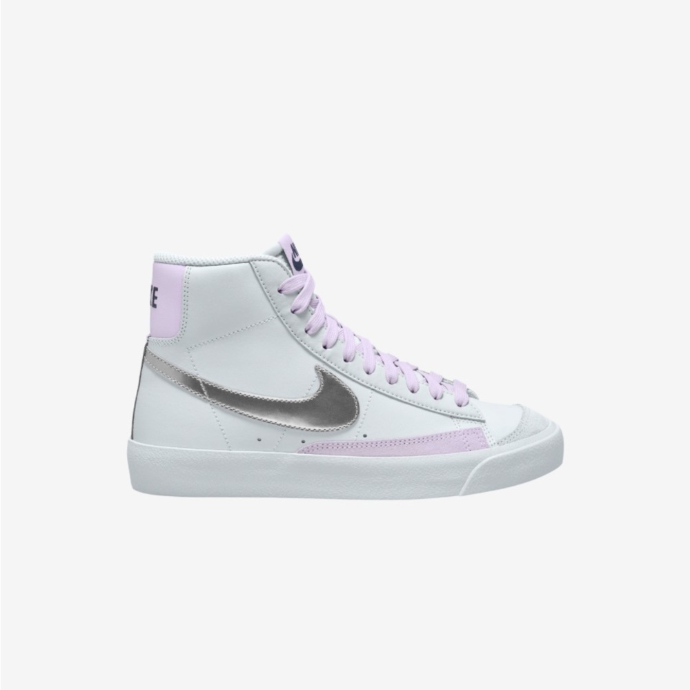 Nike Blazer Mid '77 - 🔥 Lavender & Silver
Women’s 7, Boys 5.5 - Picture 2 of 8